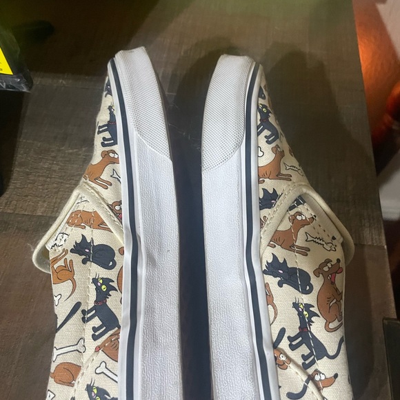 VANS CLASSIC SLIP-ON (THE SIMPSONS) youth size 3.5 - Picture 3 of 8